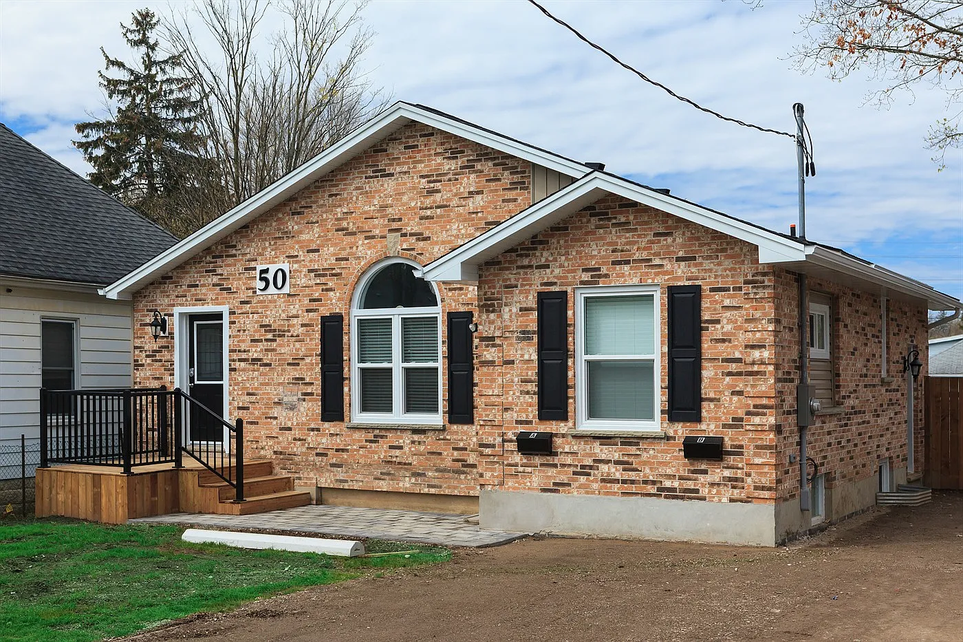 3 bed, 2.0 bath, $975 — Photo 1