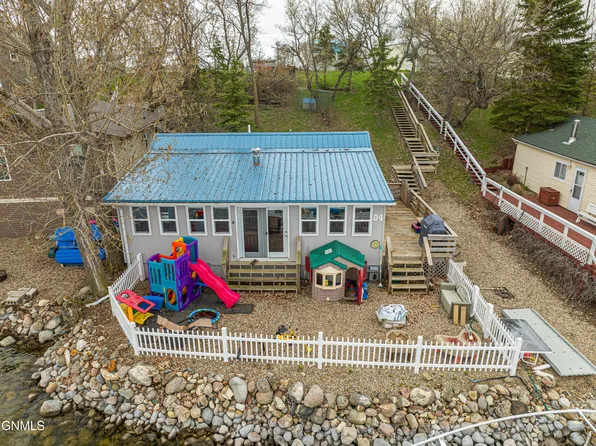 843 7h St #84, Mercer, ND 58559