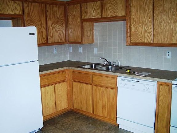 2nd image of 4102 Shasta Unit D