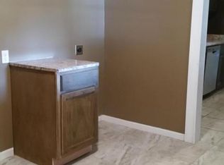 100 Ruby Dr, Gulfport, MS 39503