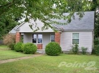 512 NW 4th St, Walnut Ridge, AR 72476