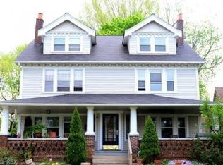 2421 Woodmere Dr, Cleveland Heights, OH