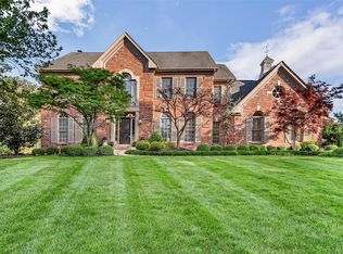 16002 Aston Ct, Chesterfield, MO