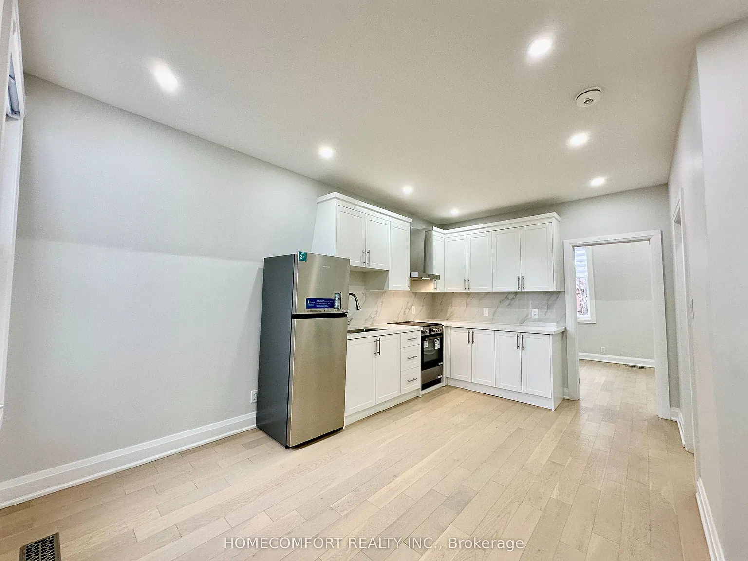 2 bed, $2,290 — Photo 4