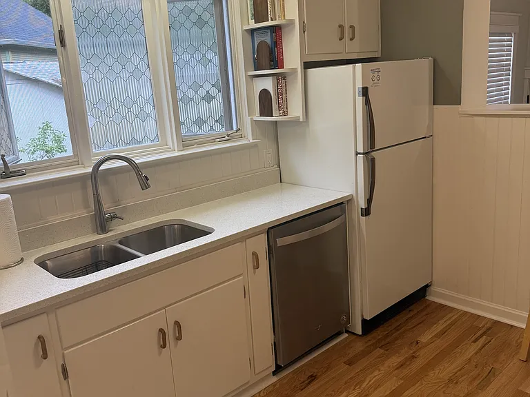 314 S Sherwood St — Photo 17