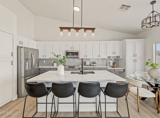 10416 E EDGEWOOD Avenue, Mesa, AZ 85208