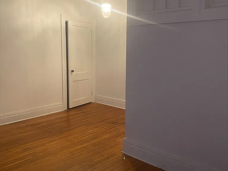 28-30 Park Ave #1 — Photo 7