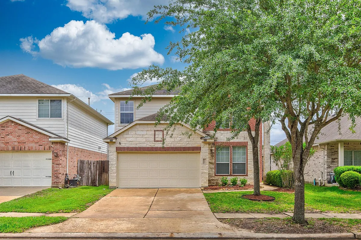 Building Photo - 6451 Applewood Forest Dr