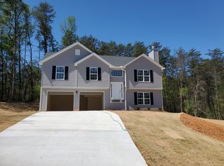5517 Latham Manor Dr, Gainesville, GA 30506
