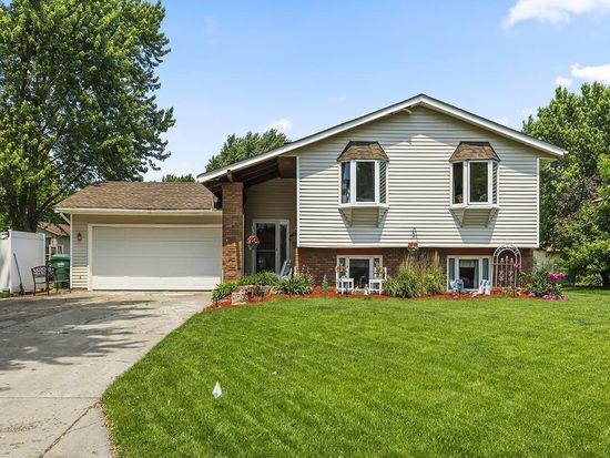 10740 99th Pl N, Maple Grove, MN 55369