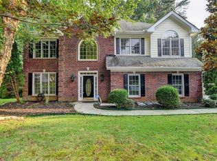 330 Madison Oak Cir, Lawrenceville, GA 30043
