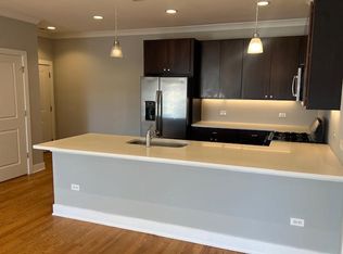 4812 W Montrose Ave UNIT 304, Chicago, IL 60641