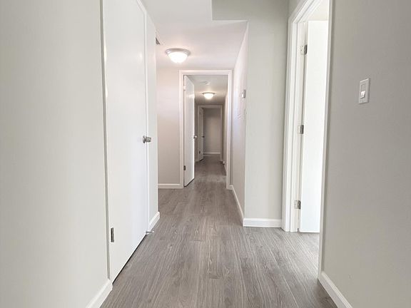 4th image of 1223 Clinton St