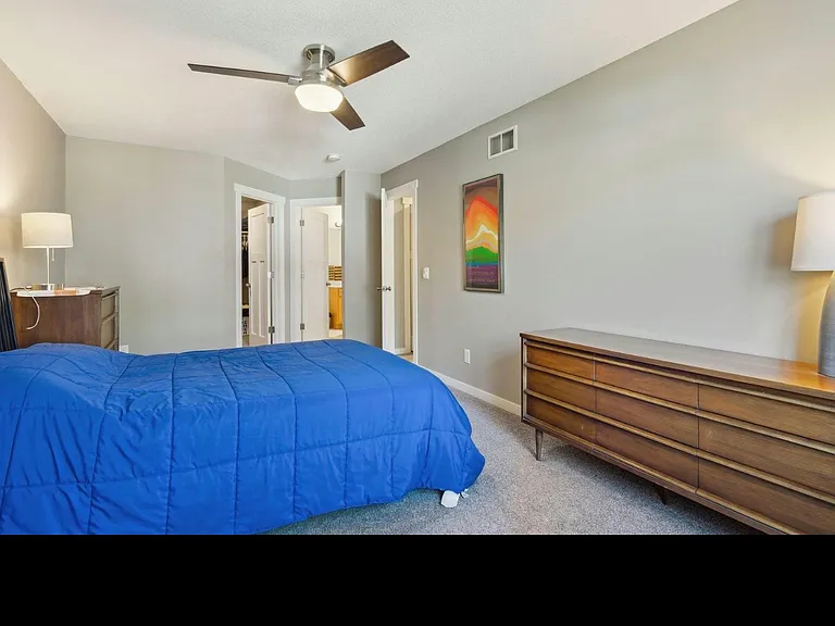 2111 Willow Cir #2111 — Photo 6