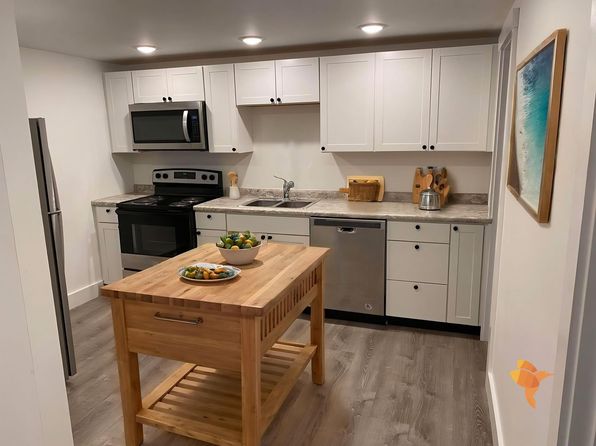 18 Lindsey St APT 4