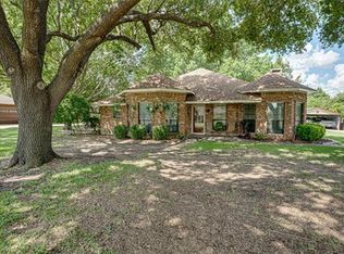113 Ridge Crest Dr, Red Oak, TX 75154
