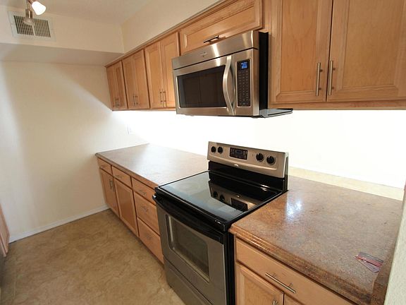 2nd image of 3833 Montgomery Blvd NE