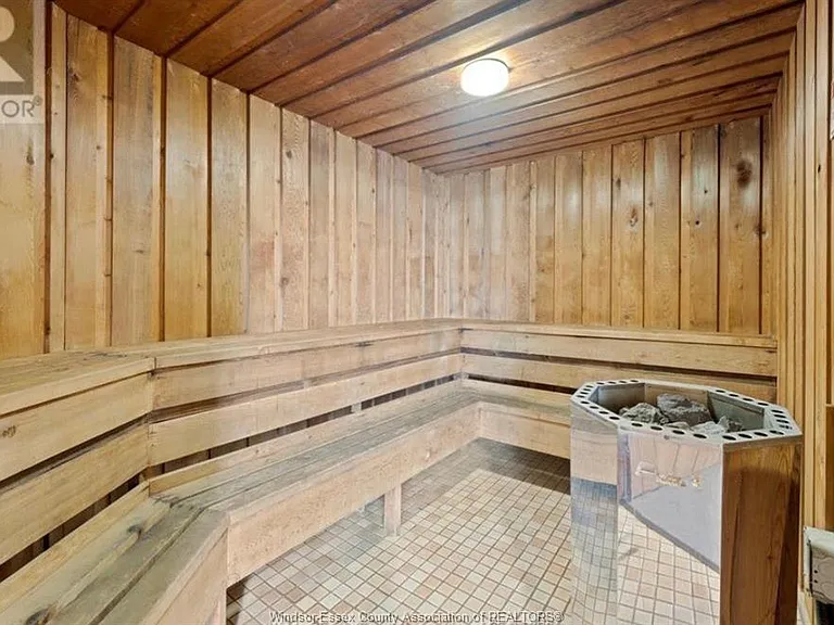 111 Riverside Dr E #107 — Photo 14