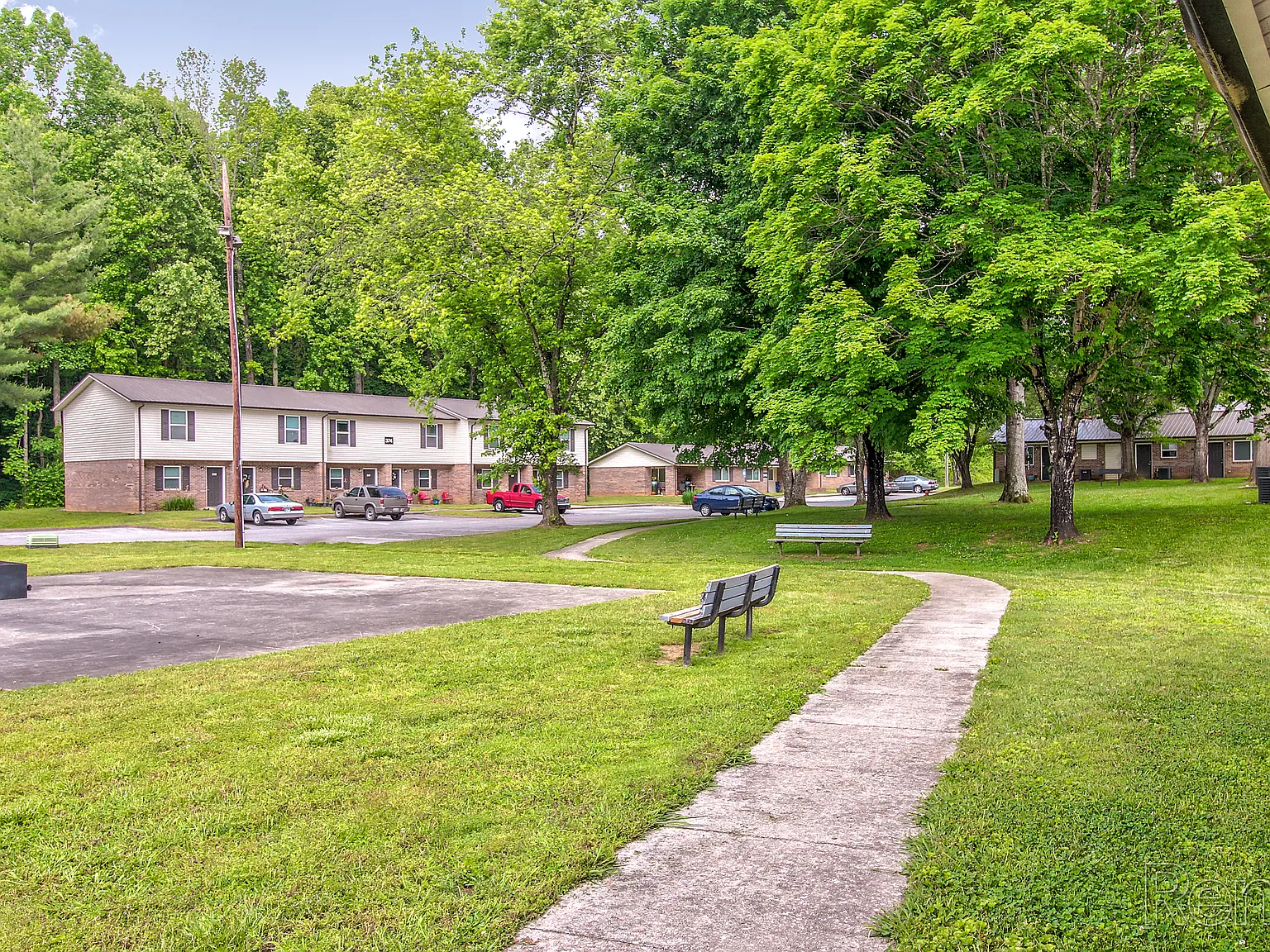 Hidden Valley Apartments — Photo 4
