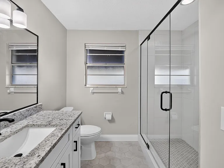 791 Lindenwood Cir E — Photo 20