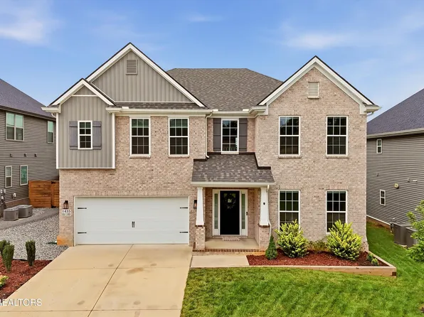 1435 Ridge Climber Rd, Knoxville, TN 37922
