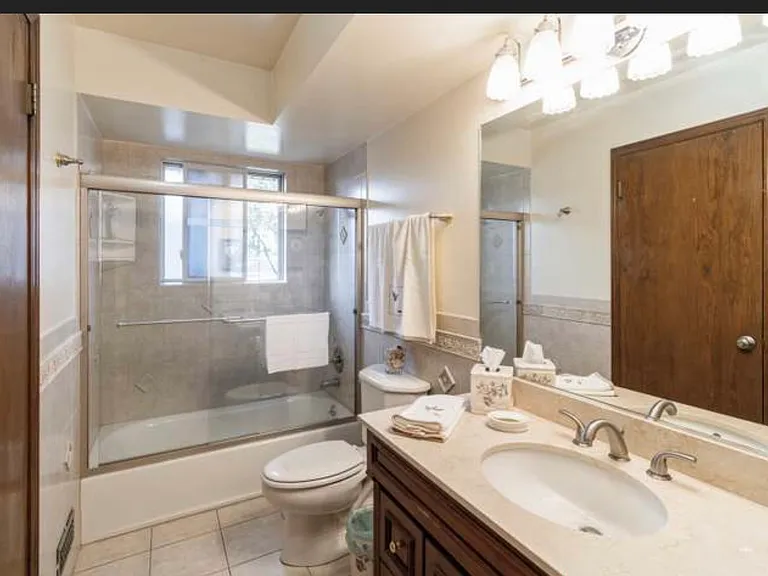 1243 W Byron Ave — Photo 8