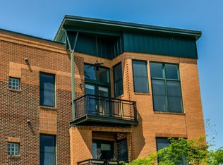 601 Market Street #302, Chapel Hill, NC 27514