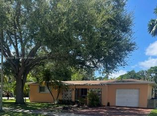 5700 SW 45th Ter, Miami, FL 33155