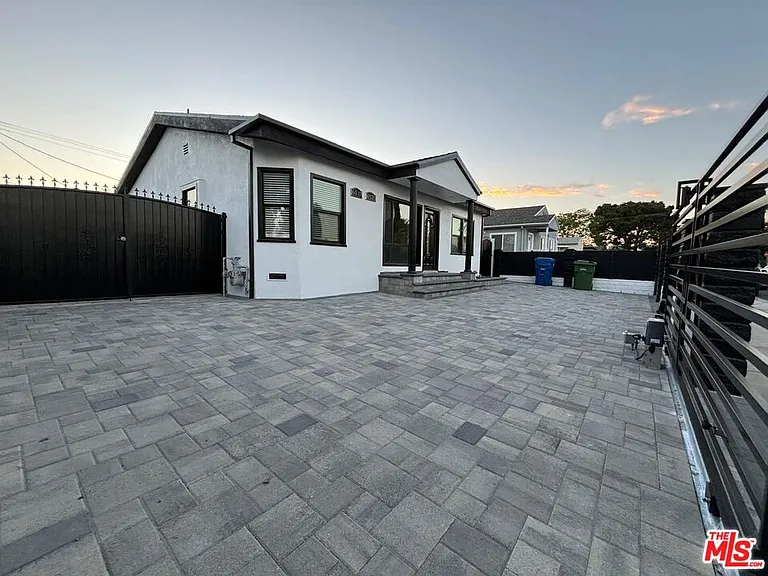 6537 Teesdale Ave — Photo 24