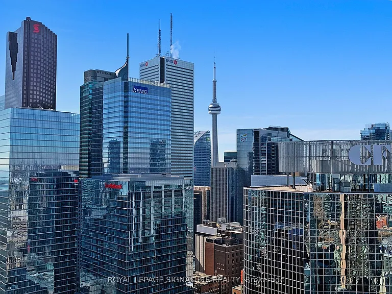 197 Yonge St #4409 — Photo 40
