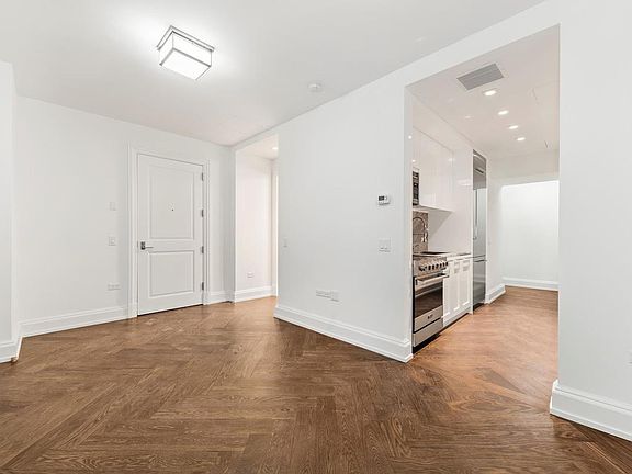 2nd image of 344 W 72nd St APT 3
