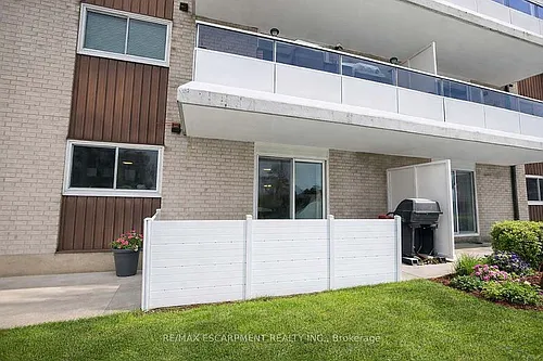 71 Vanier Dr #110 Photo 1