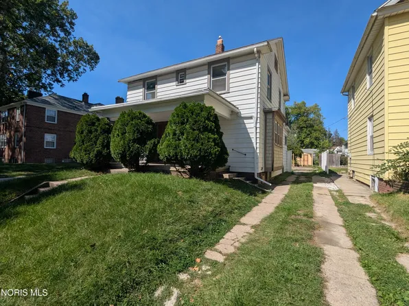 2034 Fernwood Ave, Toledo, OH 43607