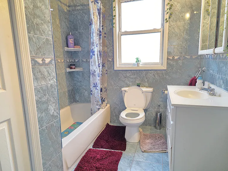 1061 Fanny St #2 — Photo 7