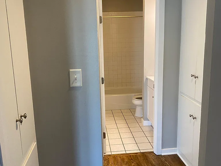 406 Caldy Ct — Photo 15