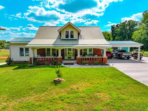 2416 Old Pipers Gap Rd, Cana, VA 24317