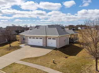 1875 Timber Wolf Dr, North Liberty, IA 52317