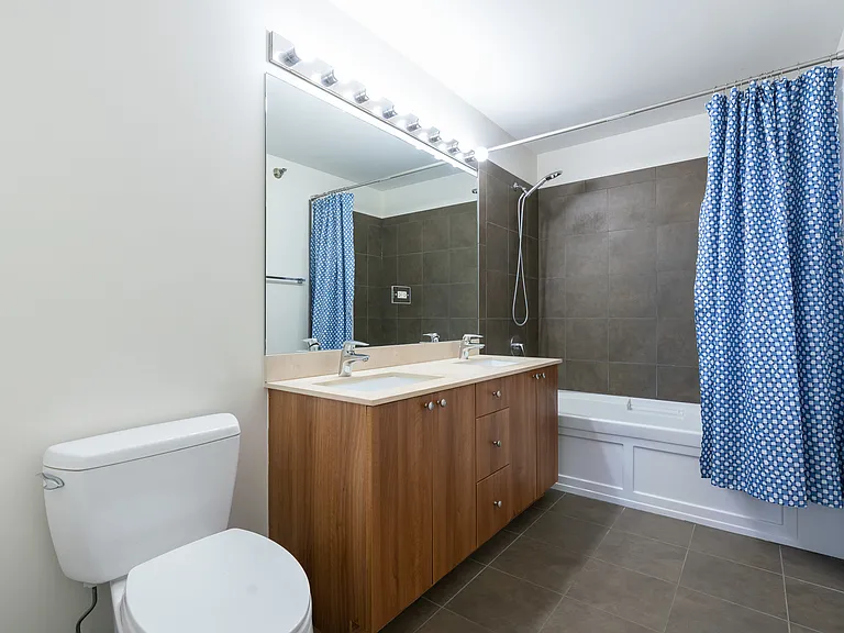 235 W Van Buren St #2915 — Photo 13