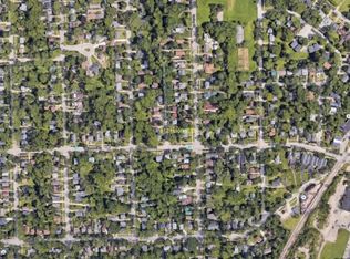 812 Hillcrest Dr, Ann Arbor, MI 48103