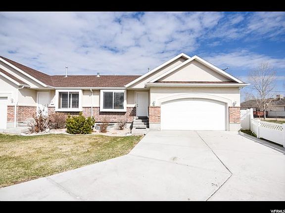 3rd image of 249 Haven Side Ct