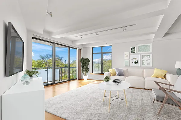 Sold by Compass | media 1