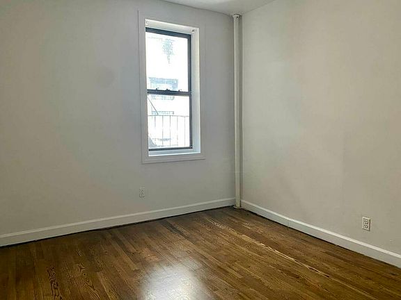 5th image of 650 W 172nd St #4J
