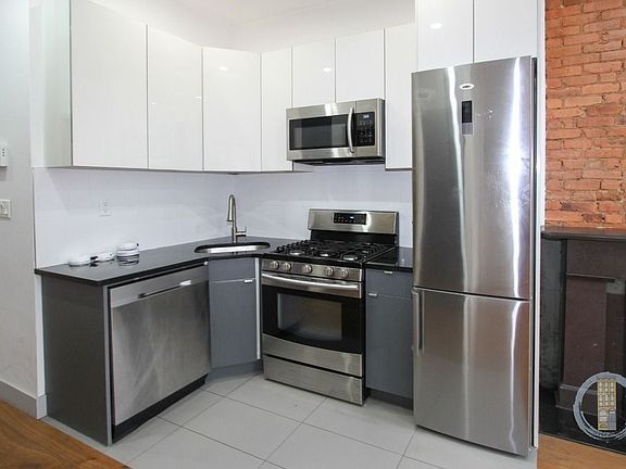 2nd image of 483 Greene Ave #3L