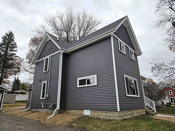 4th image of 418 Eagle St