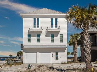7310 Spinnaker Ct, Navarre, FL 32566