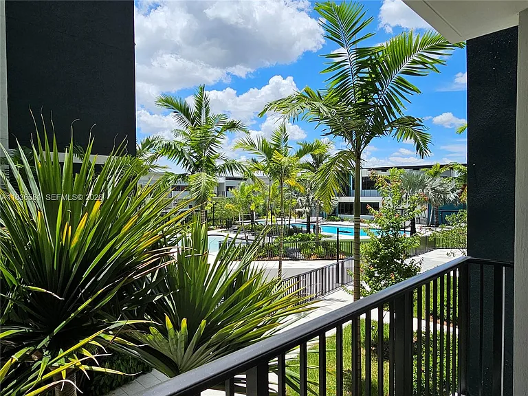 4400 Sunrise Blvd #S2-A — Photo 29