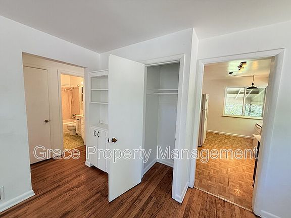 5th image of 745 N Fairfax St