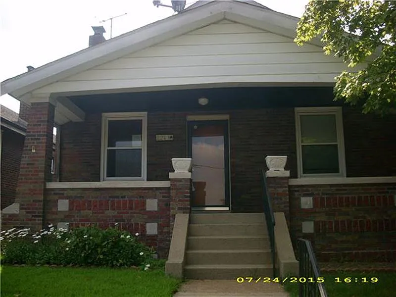 2243 Macklind Ave photo 1