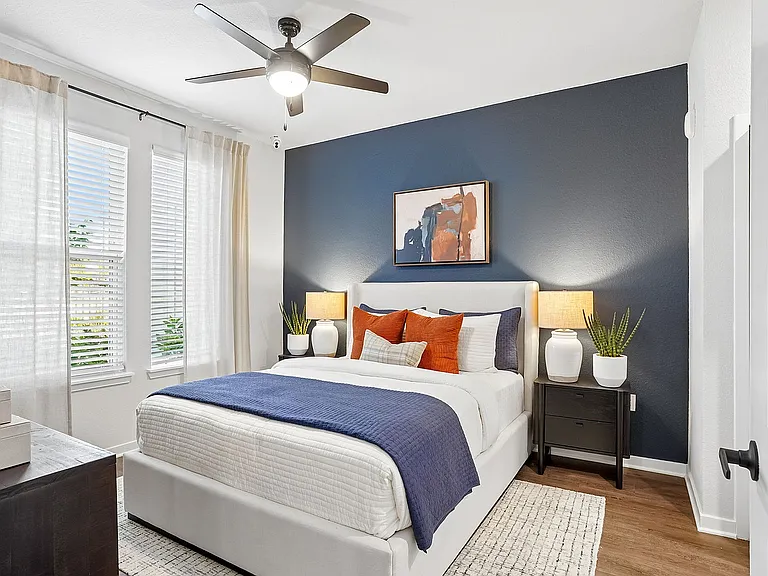 21-web-or-mls-4555 Grv Spgs Cir-Unit 107-S1605-021