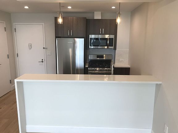 3rd image of 4004 34th Ave APT 412
